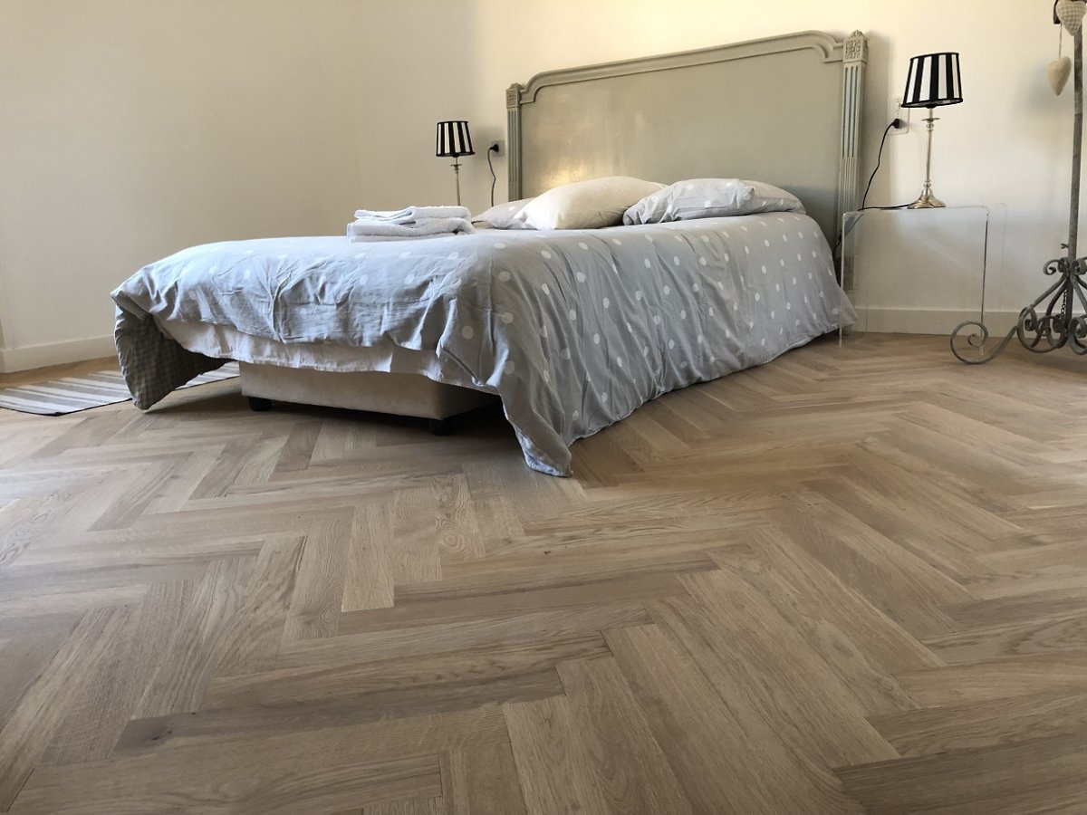 Parquet chêne contrecollé Bâton Rompu